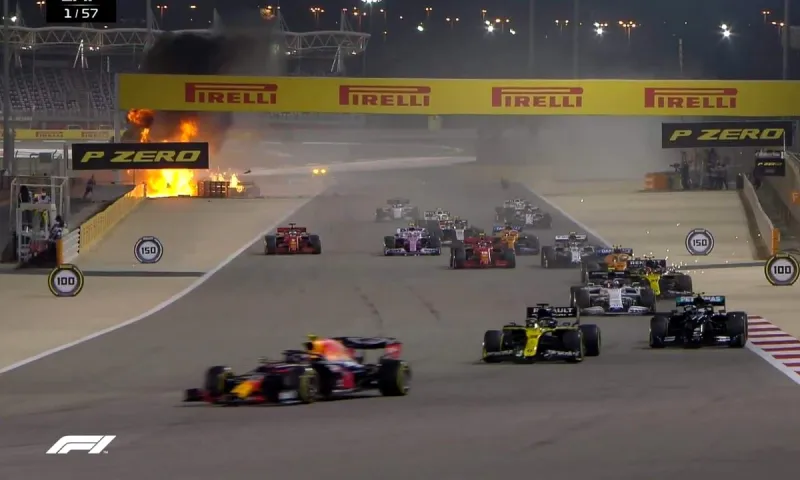 Formula 1: ΣΟΚ στην εκκίνηση - Πήρε φωτιά το μονοθέσιο του Ρομαίν Γκροζιάν (vid)