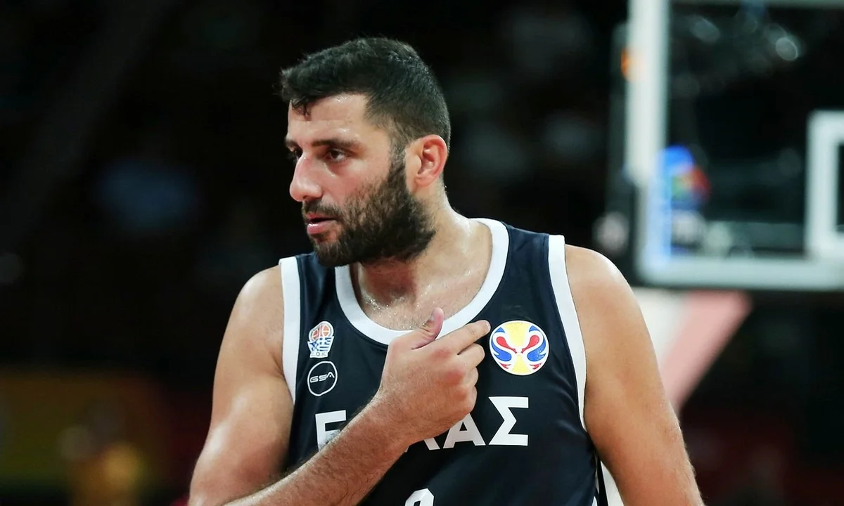 Μπουρούσης: Κλείνει στο Περιστέρι