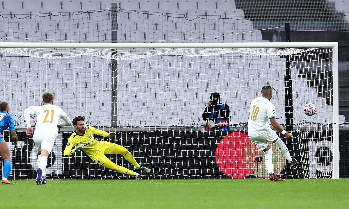 Μαρσέιγ - Ολυμπιακός: Πέναλτι από το VAR και 1-1 (vid)