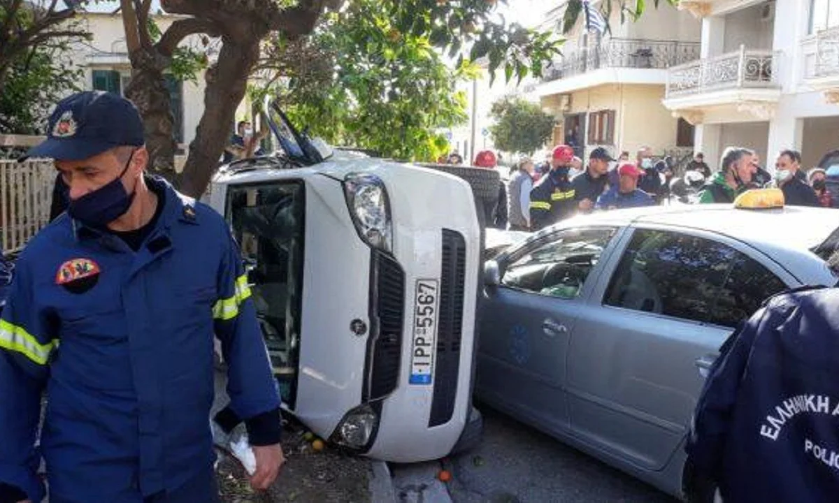 Μεσολόγγι: Σοβαρό τροχαίο για τον Ντεβόντε Γκριν, απεγκλωβίστηκε από την πυροσβεστική