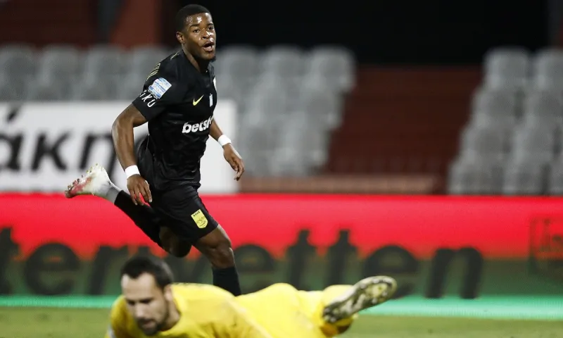 ΑΕΛ - Άρης 0-3: Τα στιγμιότυπα του ματς και το μαγικό γκολ του Σίλβα (vid)