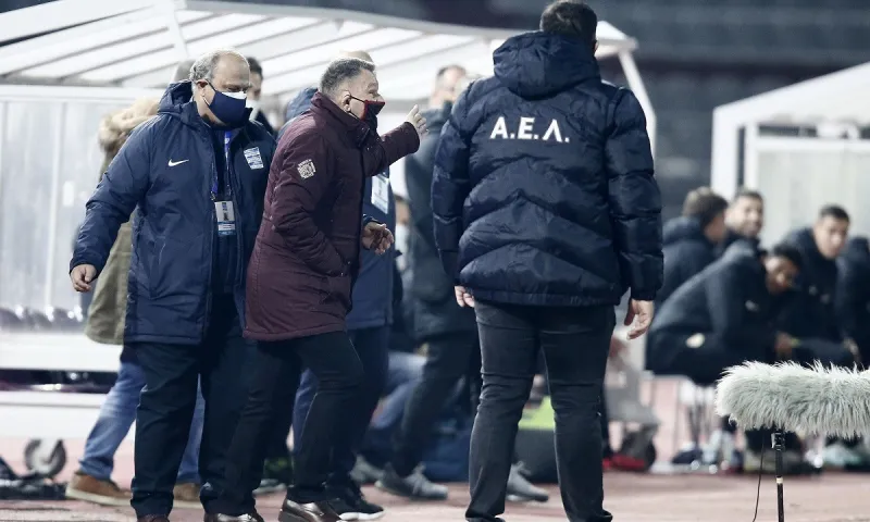 Έξαλλος ο Κούγιας: «Προκαλώ τον Καρυπίδη να πει για τον Καραντώνη - Ο Σιαμπάνης έκανε περιπάτους με τον Ολυμπιακό»