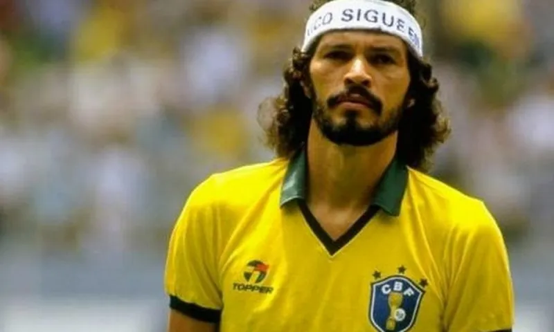 4 Δεκεμβρίου: Ο «μάγος» Socrates μας... αποχαιρετά (vids)
