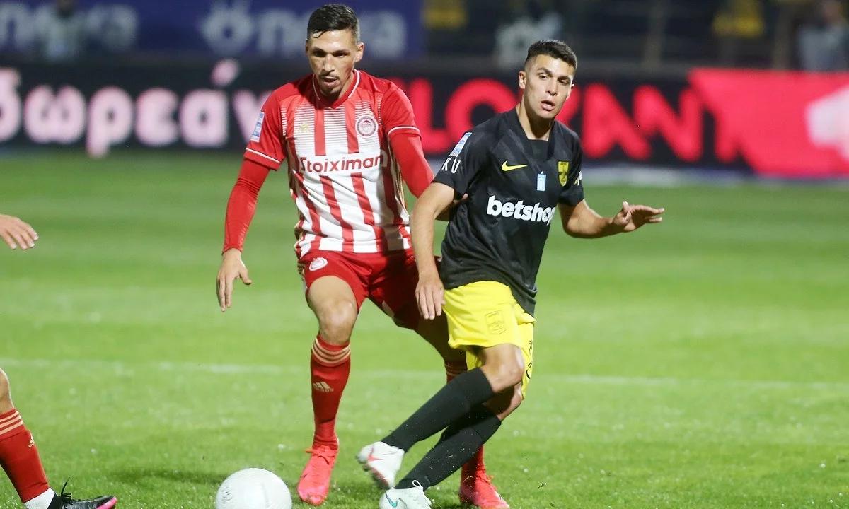 Super League: Να παραμείνουν στην κορυφή Ολυμπιακός και Άρης