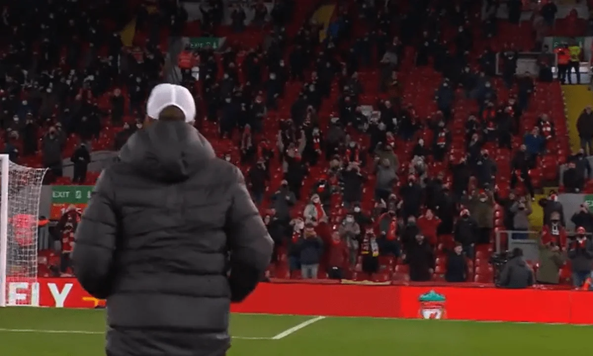 Εννιά μήνες μετά: Ο Κλοπ ξεσπάει μπροστά στο Kop! (vid)