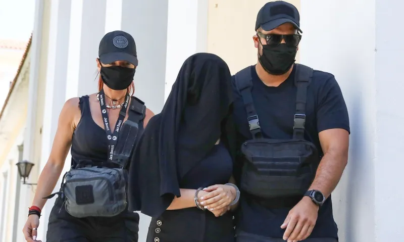 Επίθεση με βιτριόλι: Τα νέα στοιχεία της ΕΛ.ΑΣ – Τι ερευνούν οι αρχές (vid)
