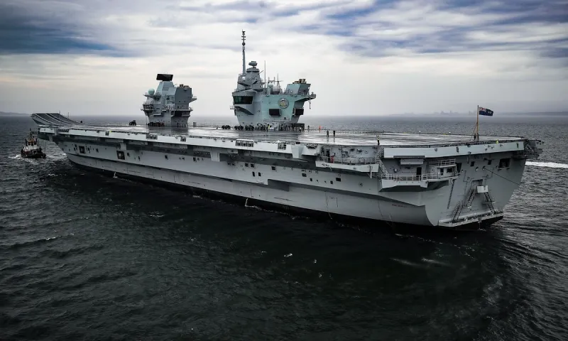 HMS Prince of Wales: «Μπάζει νερά» το καμάρι του ναυτικού της Μ.Βρετανίας (vid)