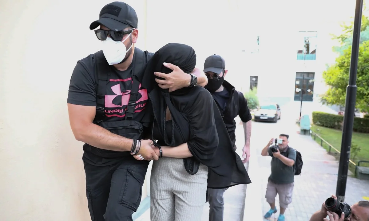 Επίθεση με βιτριόλι - Σοκ: Η 35χρονη σχεδίαζε επίθεση στην Ιωάννα μέσα στο νοσοκομείο με... υδροκυάνιο!
