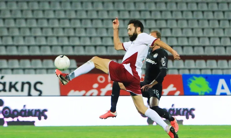 ΑΕΛ - ΟΦΗ 0-1: Βουλιάζουν οι Θεσσαλοί - Το αυτογκόλ του Σπαρβ «έσωσε» τους Κρητικούς