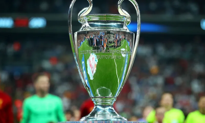 Champions League: Τα ζευγάρια των «16» - Ξεχωρίζει το Μπαρτσελόνα - Παρί!