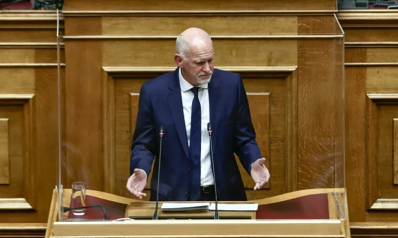 Παπανδρέου: «Λεφτά υπάρχουν! Το πρόβλημα είναι που τα πάτε...»