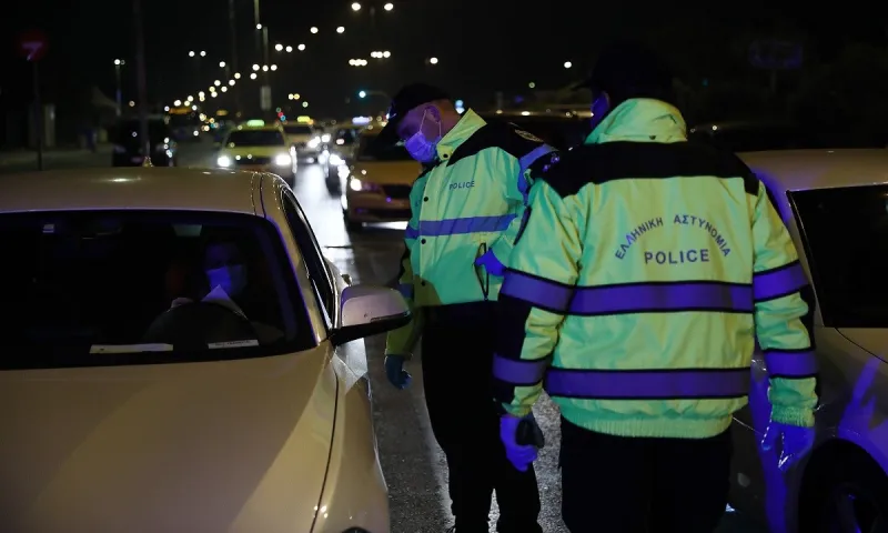 Σοκ, έκοψαν πρόστιμο σε 75χρονη καρκινοπαθή που επέστρεφε από χημειοθεραπεία! (vid)
