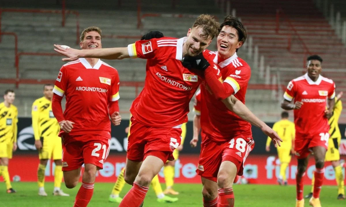 Ουνιόν - Ντόρτμουντ 2-1: Πεντάδα οι μεν, ζόρια οι δε - Έγραψε ιστορία ο Μουκόκο (vid)