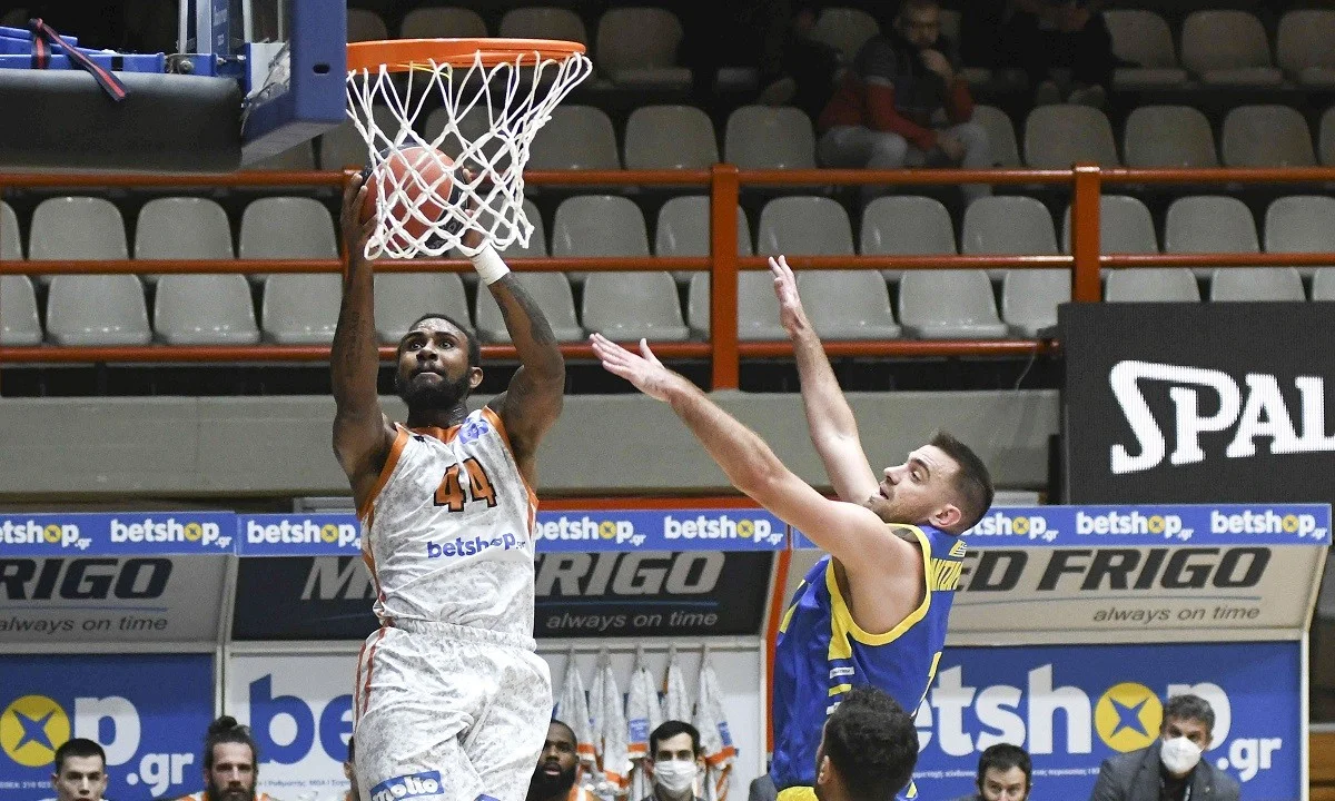 Προμηθέας- Περιστέρι 75-58: Μεταμόρφωση και παραμόρφωση
