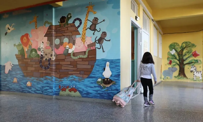 Σχολεία: Η επικρατέστερη ημερομηνία για το άνοιγμά τους και οι σκέψεις
