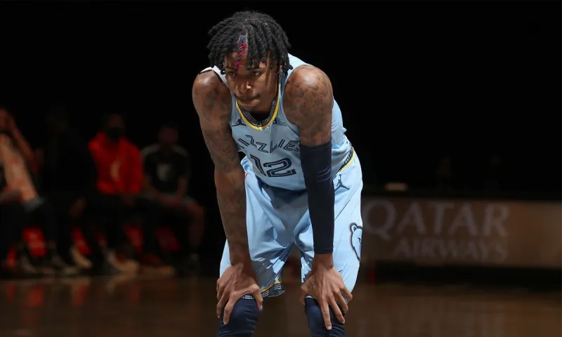 NBA: Σοκαριστικός τραυματισμός για Τζα Μοράντ - Έφυγε με καροτσάκι (vid)