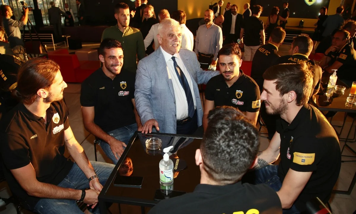 Mελισσανίδης σε Χιμένεθ: «Εσένα θέλω στην Αγιά Σοφιά!»