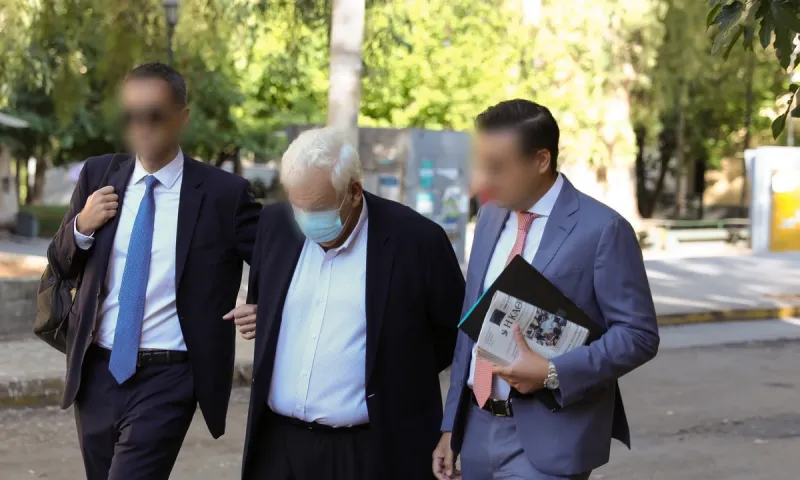 Folli Follie: Αίτημα πτώχευσης υπέβαλε η εταιρεία στο Πρωτοδικείο Αθηνών