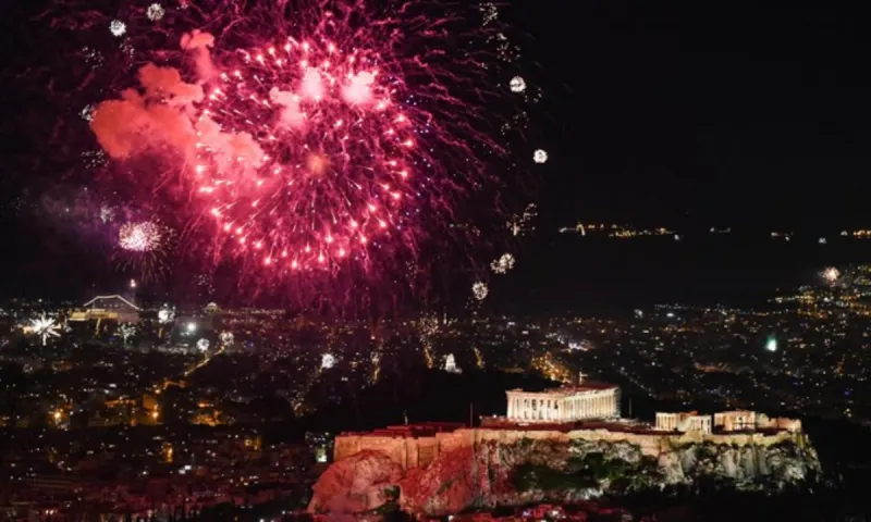 Αθήνα 2021: Οι εντυπωσιακές εικόνες της Πρωτοχρονιάς!