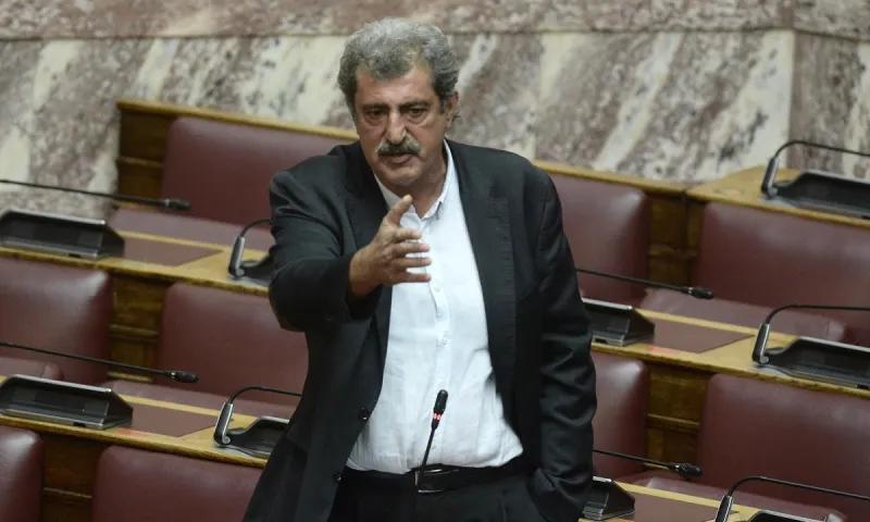 Πολάκης για Πέτσα: «Δήλωση μνημείο βλακείας και αχρηστίας»