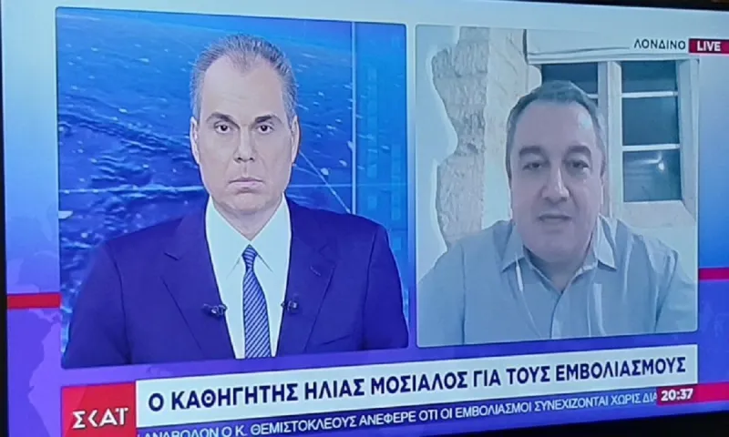 Μόσιαλος: Ακόμα και με το εμβόλιο θα μεταδίδουμε τον κορονοϊό