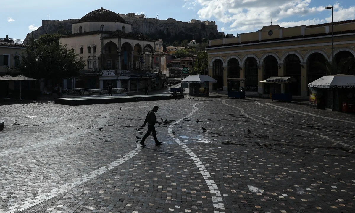 Lockdown: Αλλαγές για μετακίνηση σε δουλειά, sms και ωράριο κυκλοφορίας - Τα πρόστιμα