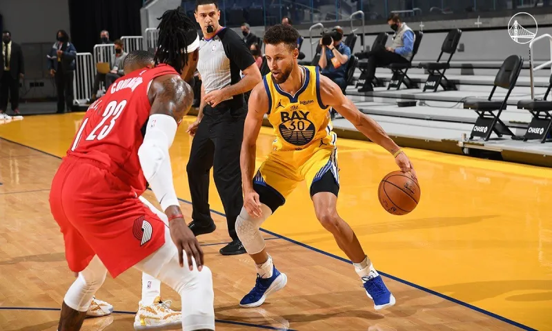 NBA: Έπιασε… φωτιά με 62 πόντους ο Κάρι – Ηγετικός ο ΛεΜπρόν (vid)