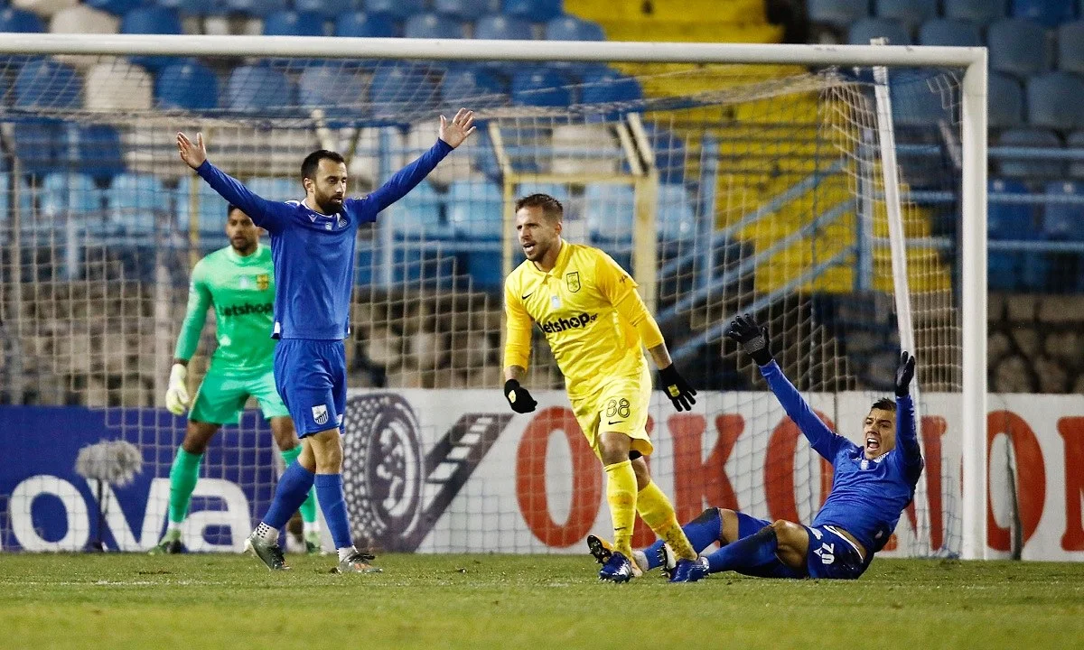 Η Λαμία «χόρεψε» στη βροχή, ο Άρης... βούλιαξε (2-0)