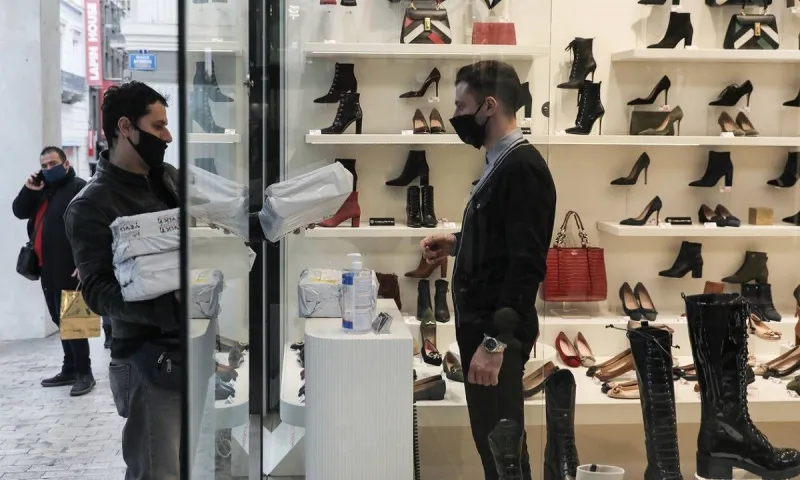 Κορονοϊός: Πότε ανοίγουν τα καταστήματα με click away, επόμενο βήμα το click in shop