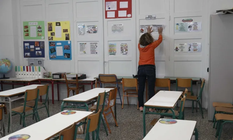 Οριστικό: Ανοίγουν τα σχολεία τη Δευτέρα, στο τραπέζι μονο το click away