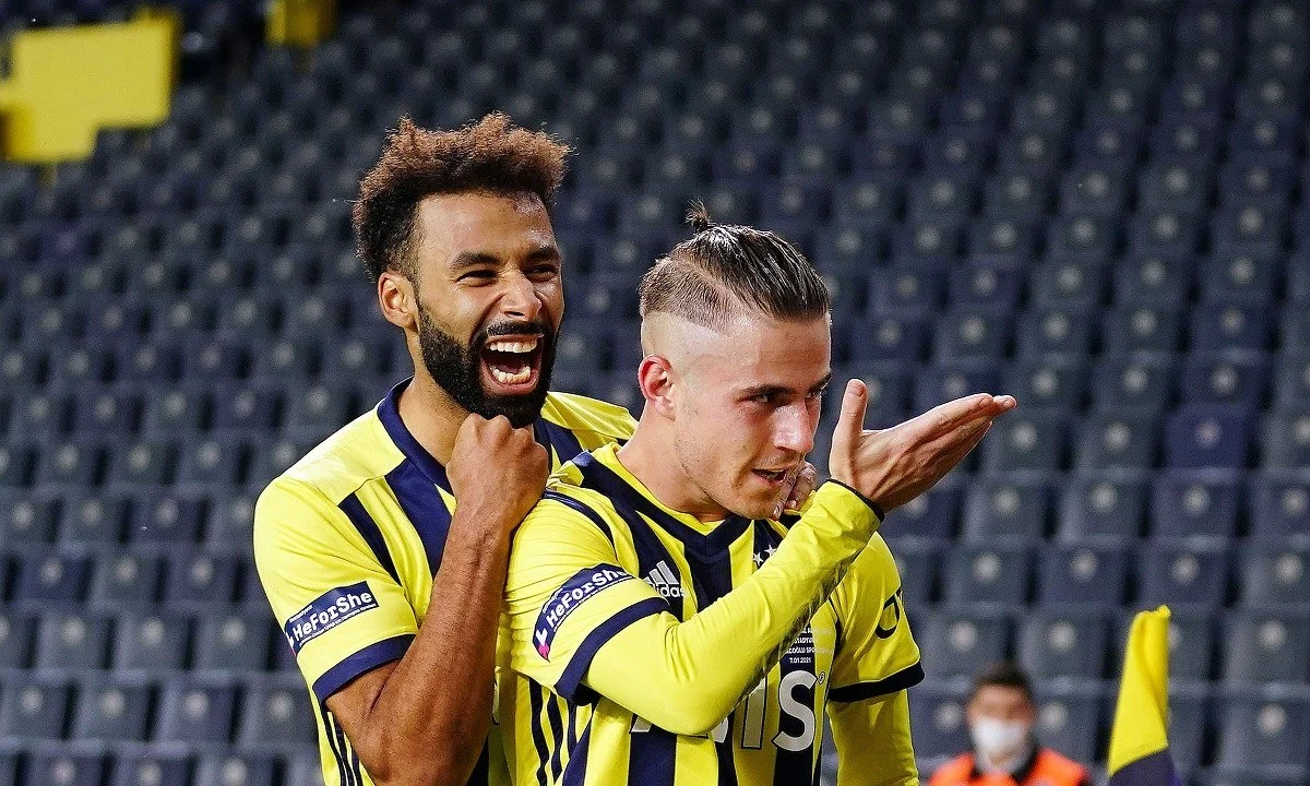 Φενέρμπαχτσε - Αλάνιασπορ 2-1: Νίκη στο ντέρμπι με γκολ Πέλκα! (vid)