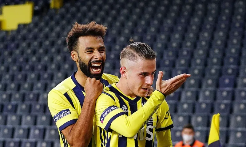 Φενέρμπαχτσε - Αλάνιασπορ 2-1: Νίκη στο ντέρμπι με γκολ Πέλκα! (vid)