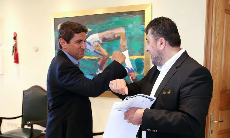 SL2: Αποφασίζουν λοιμωξιολόγοι - Αυγενάκης: «Κάναμε τα πάντα»