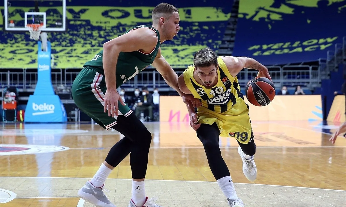 Φενέρ- Μπασκόνια 96-76: Νίκη και διαφορά