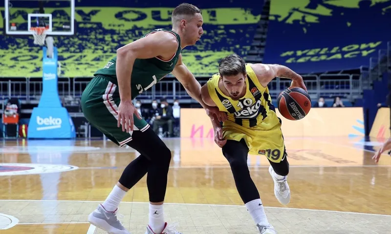 Φενέρ- Μπασκόνια 96-76: Νίκη και διαφορά