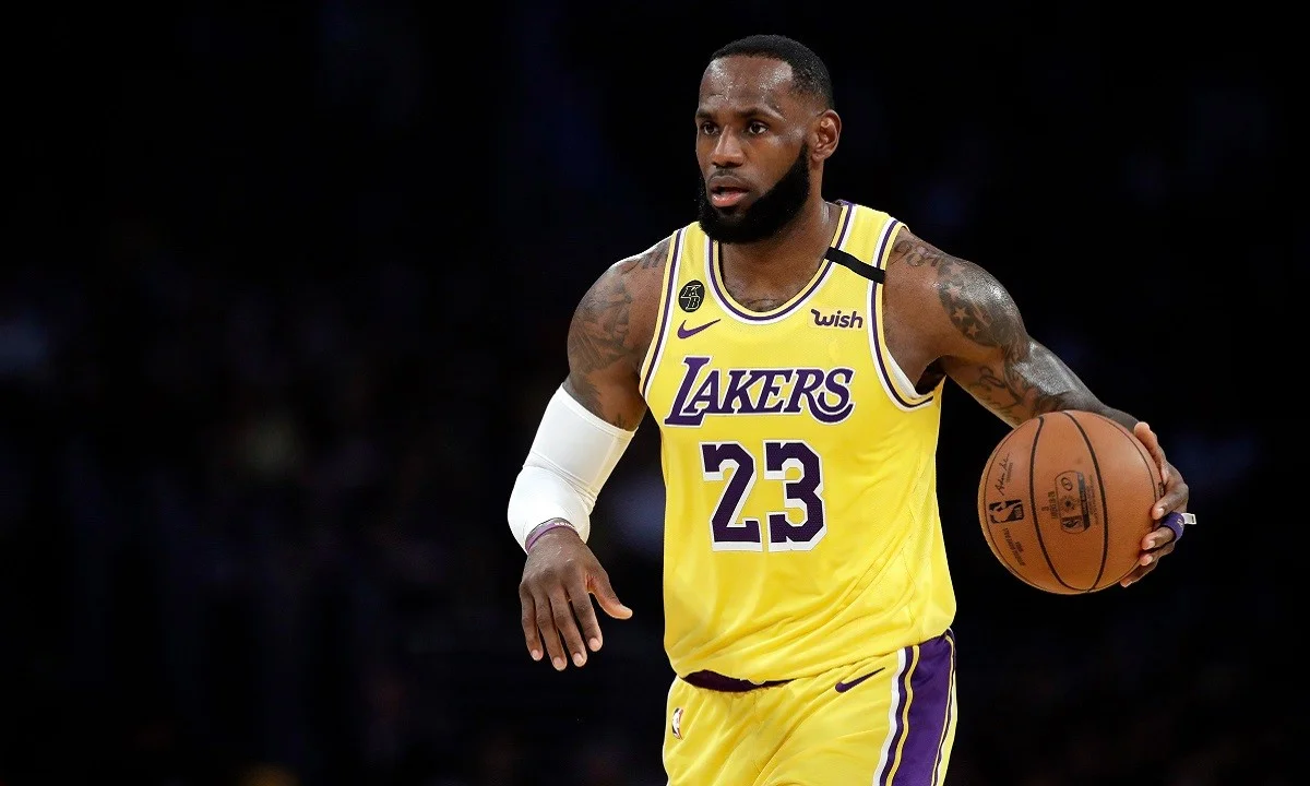 NBA: Εύκολα οι Λέικερς τους Ρόκετς, «καθάρισε» τους Νάγκετς ο Ντουράντ (vids)