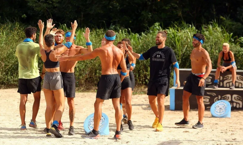 Survivor spoiler 13/1: Ποιός κερδίζει το έπαθλο επικοινωνίας στο σημερινό επεισόδιο; Μαχητές ή Διάσημοι;