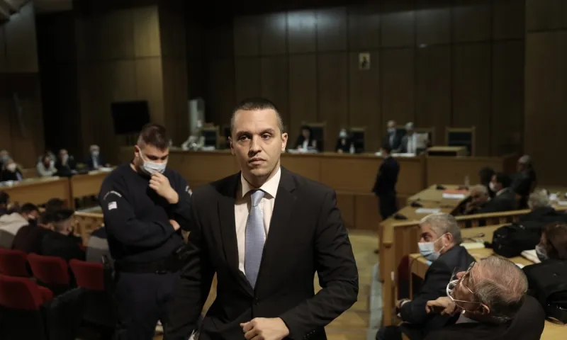 Κασιδιάρης: Kάνει εκπομπή από την φυλακή - Έλεγχος στο κελί του (vid)