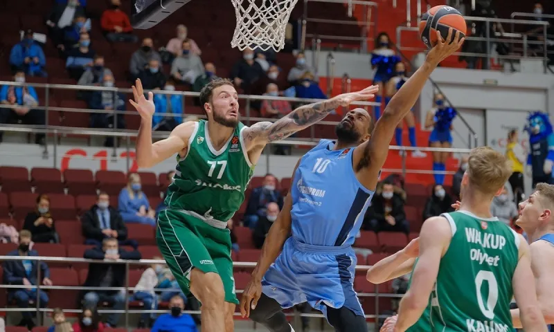 Ζενίτ - Ζαλγκίρις 77-65: «Πλώρη» για 4άδα η ομάδα του Πασκουάλ!