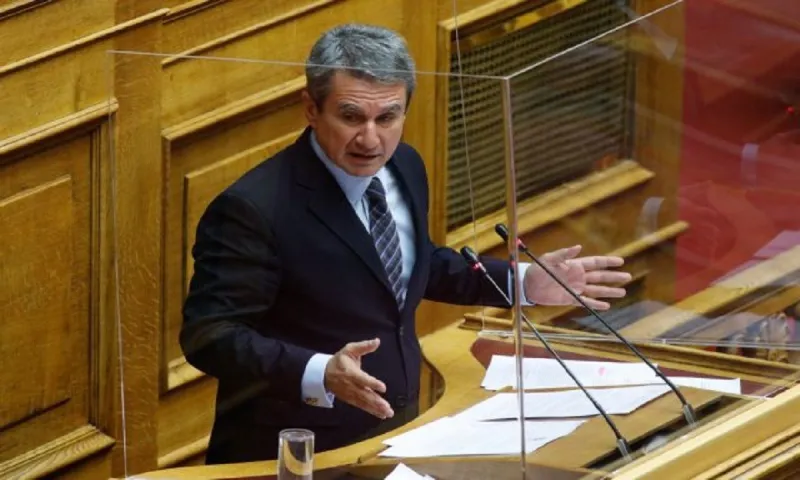 ΠΑΣΟΚ: Αποστάσεις Λοβέρδου από τη Φώφη - Bγαίνουν μπροστά οι παραδοσιακές δυνάμεις;