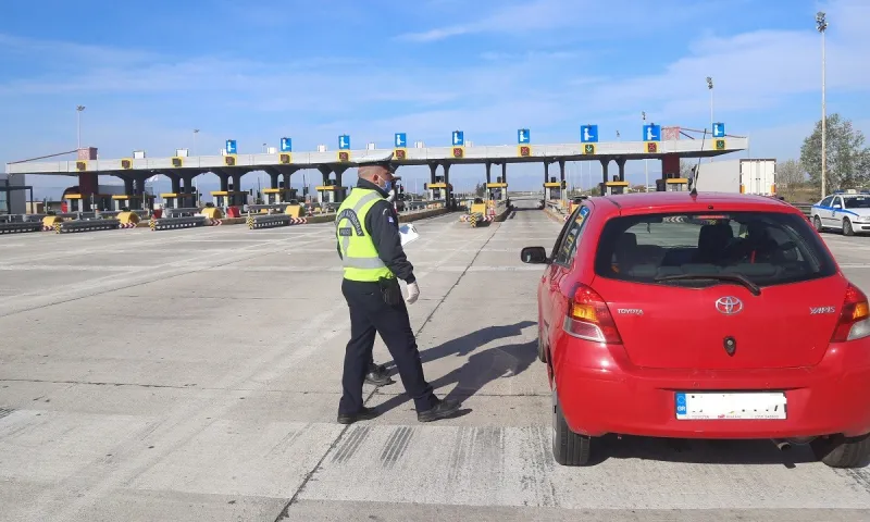 Lockdown: Eξετάζεται η μετακίνηση από νομό σε νομό