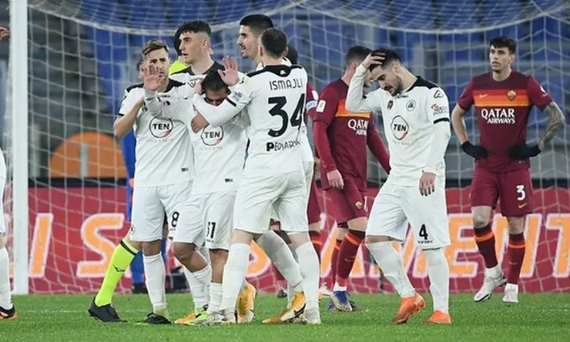 Ρόμα - Eπεισόδιο: «Πιάστηκαν» Τζέκο-Πελεγκρίνι με Φονσέκα