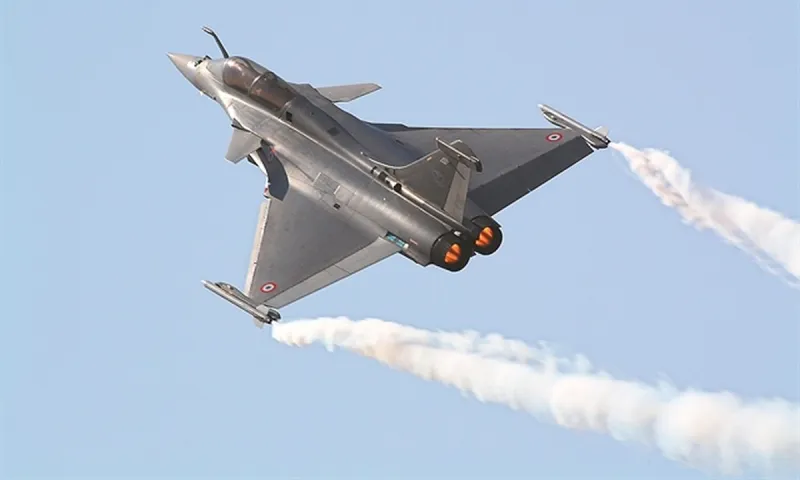 Ελληνοτουρκικά - Rafale: Στην Πίστα της 332 Μοίρας η Γαλλίδα ΥΠΑΜ - Με το μυαλό στον Ναύσταθμο της Σαλαμίνας!