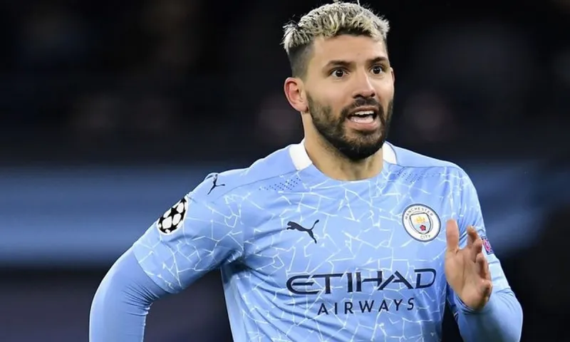 Μπαρτσελόνα - Mundo Deportivo: «Στο... στόχαστρο της Αγούερο και Αλάμπα»