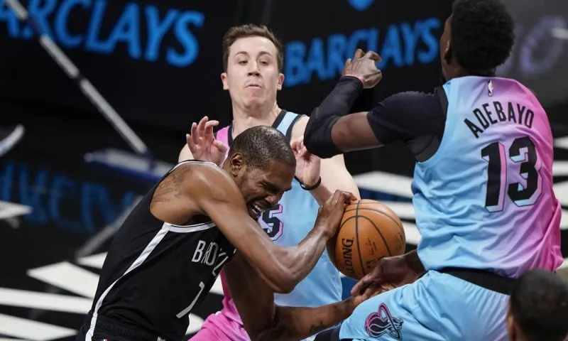 NBA αποτελέσματα: Οι Big 3 των Νετς είναι εδώ! «Λύγισαν» τον σούπερ Αντεμπάγιο (vids)