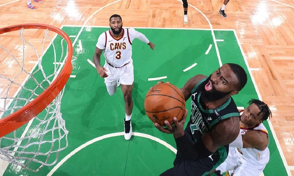 NBA Αποτελέσματα: Άνετοι οι Σέλτικς, καμία δυσκολία για τους Σπερς (vids)