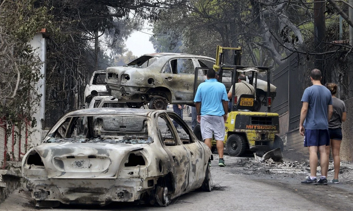 Τραγωδία στο Μάτι: Ευθύνες στην Πυροσβεστική επιρρίπτουν στελέχη της Τροχαίας και της ΕΛΑΣ - «Δεν δόθηκε εντολή εκκένωσης»