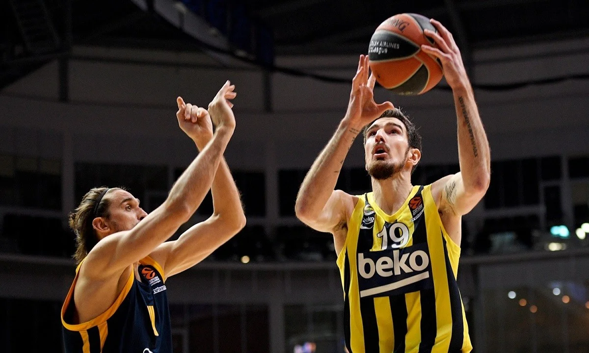 Χίμκι- Φενερμπαχτσέ 76-107: Περίπατος στη Μόσχα