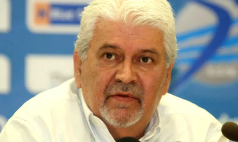 Ολυμπιακός: «Ο Καραμπέτσος αλλοιώνει το πρωτάθλημα της Volley League»
