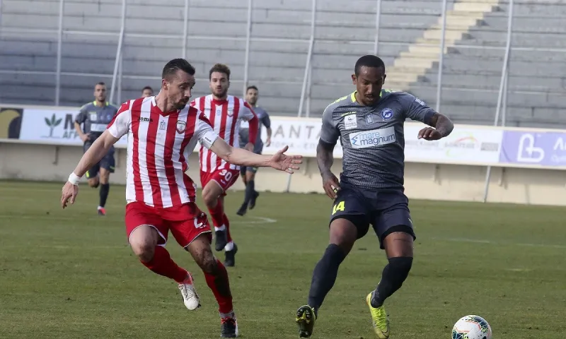 Super League 2: Επίδειξη δύναμης ο Λεβαδειακός στα Τρίκαλα - Ισοπαλία χωρίς σκορ στην Ξάνθη